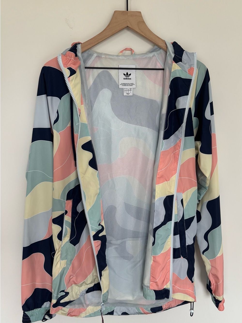 Adidas Packable Windbreaker Converts to Beltbag Colorful Camo Pattern Size S - Picture 6 of 13